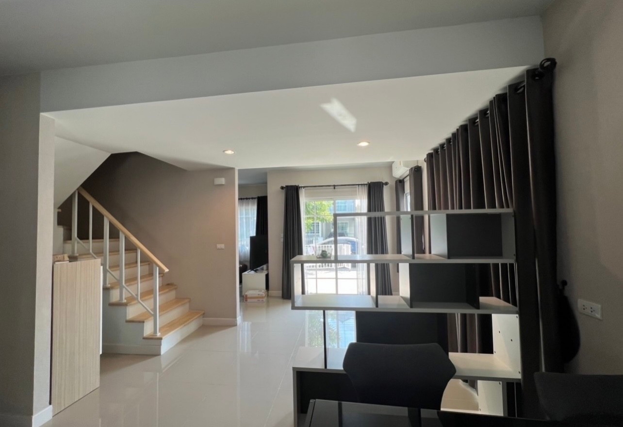 ขาย-เช่าทาวน์เฮ้าส์ 2 ชั้นหมู่บ้านเดอะวิลเลจ 3 บางนาตราด ใกล้เมกะบางนา (N.1473)