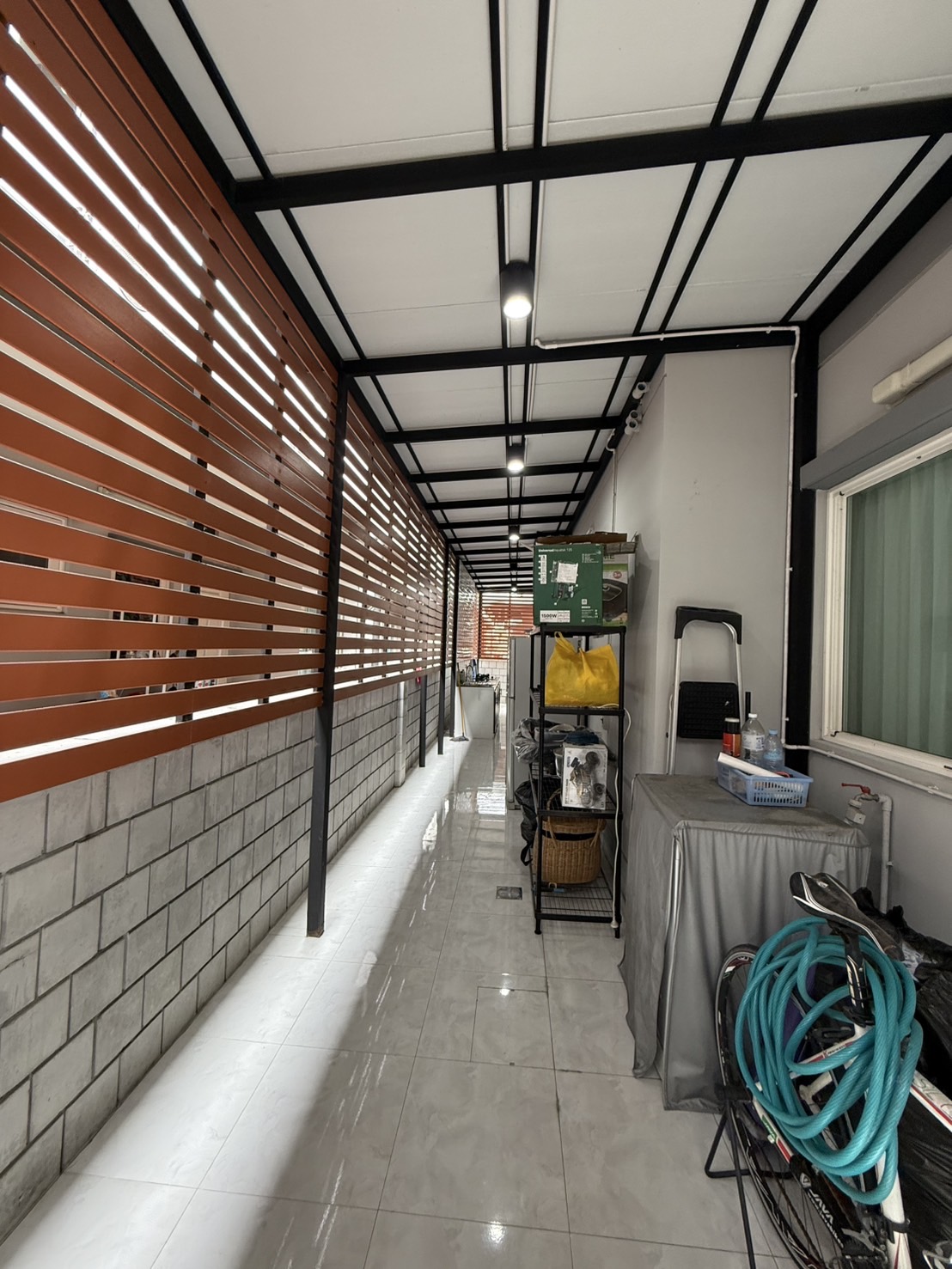 ขายบ้านดี่ยว Centro บางนา-วงแหวน 4ห้องนอน 3ห้องน้ำ ขนาด 56.5 ตารางวา พื้นที่ใช้สอย 190 ตารางเมตร 4 ห้องนอน ข้างบน 3 ห้องนอน ห้องนอน ข้างล่าง 1 ห้องนอน 3 ห้องน้ำ