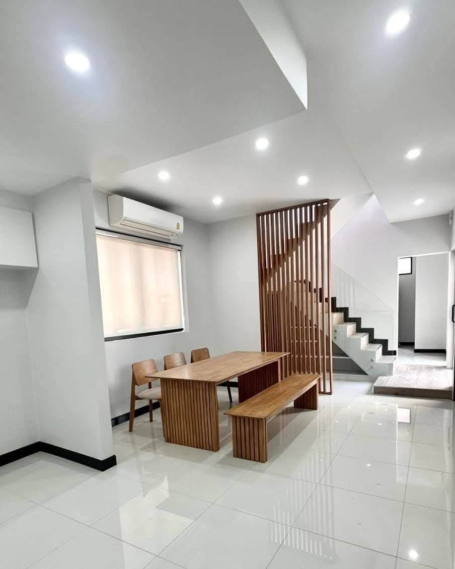 ขายบ้านเดี่ยว บ้านเดี่ยว 2 ชั้น ถ.บางนาตราด สร้างใหม่ในซอยบางนาตราด 39 (N.1528)