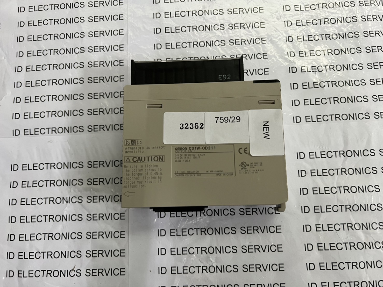 PLC " OMRON " MODEL : CS1W-OD211