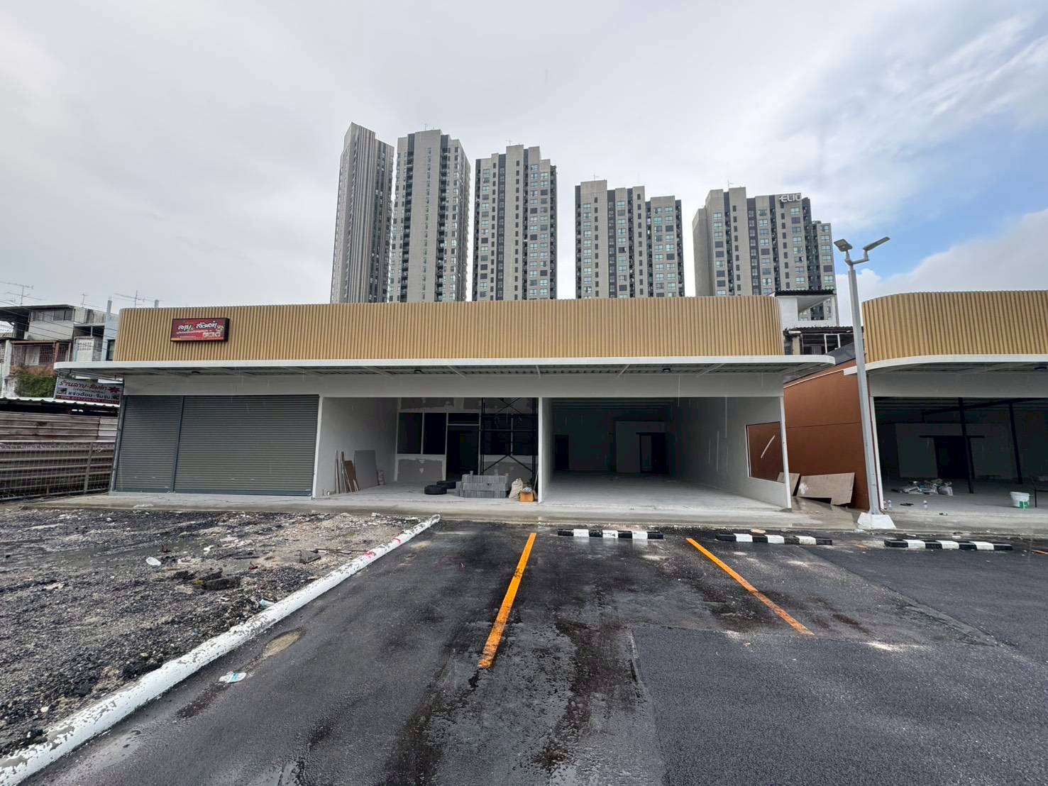 ให้เช่าพื้นที่ ในซอย ราชวินิตบางแก้ว เหมาะทำ ร้านอาหาร Studio Office พร้อมเข้าอยู่ กุมภาพันธ์ 2569 (N.1892)