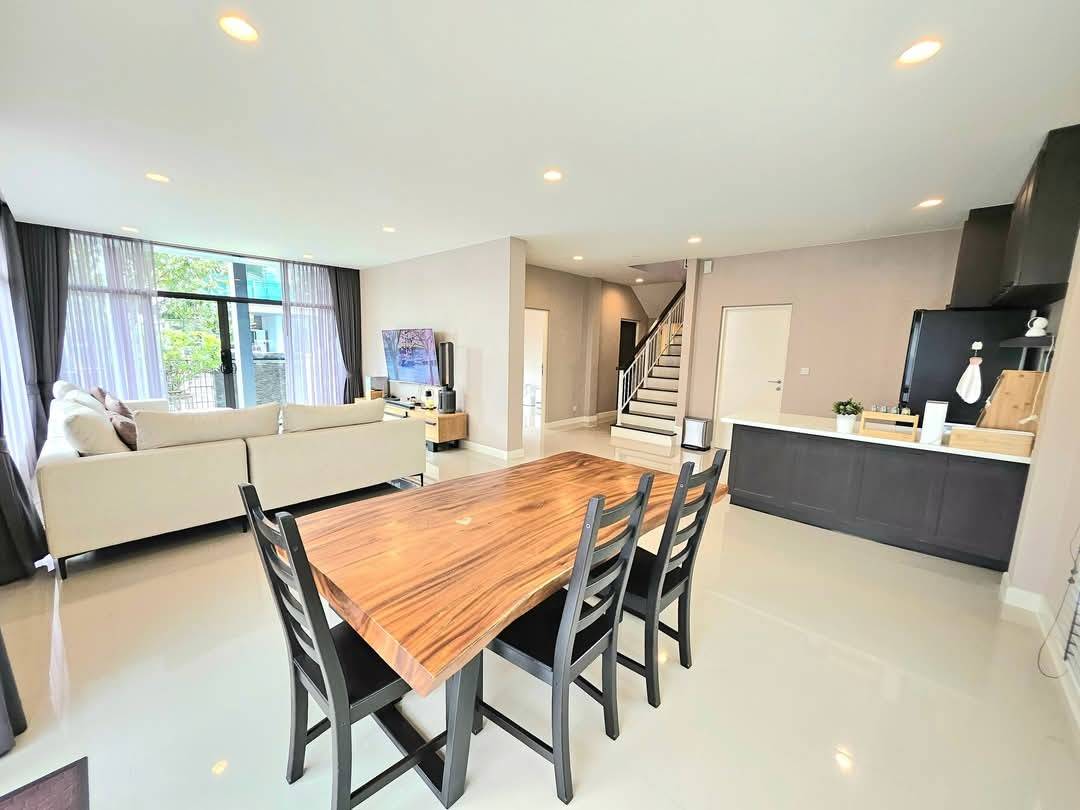 ขายบ้านเดี่ยว 𝟮 ชั้นหมู่บ้านเศรษฐสิริพัฒนาการ บ้านสวยพร้อมอยู่ (N.1565)