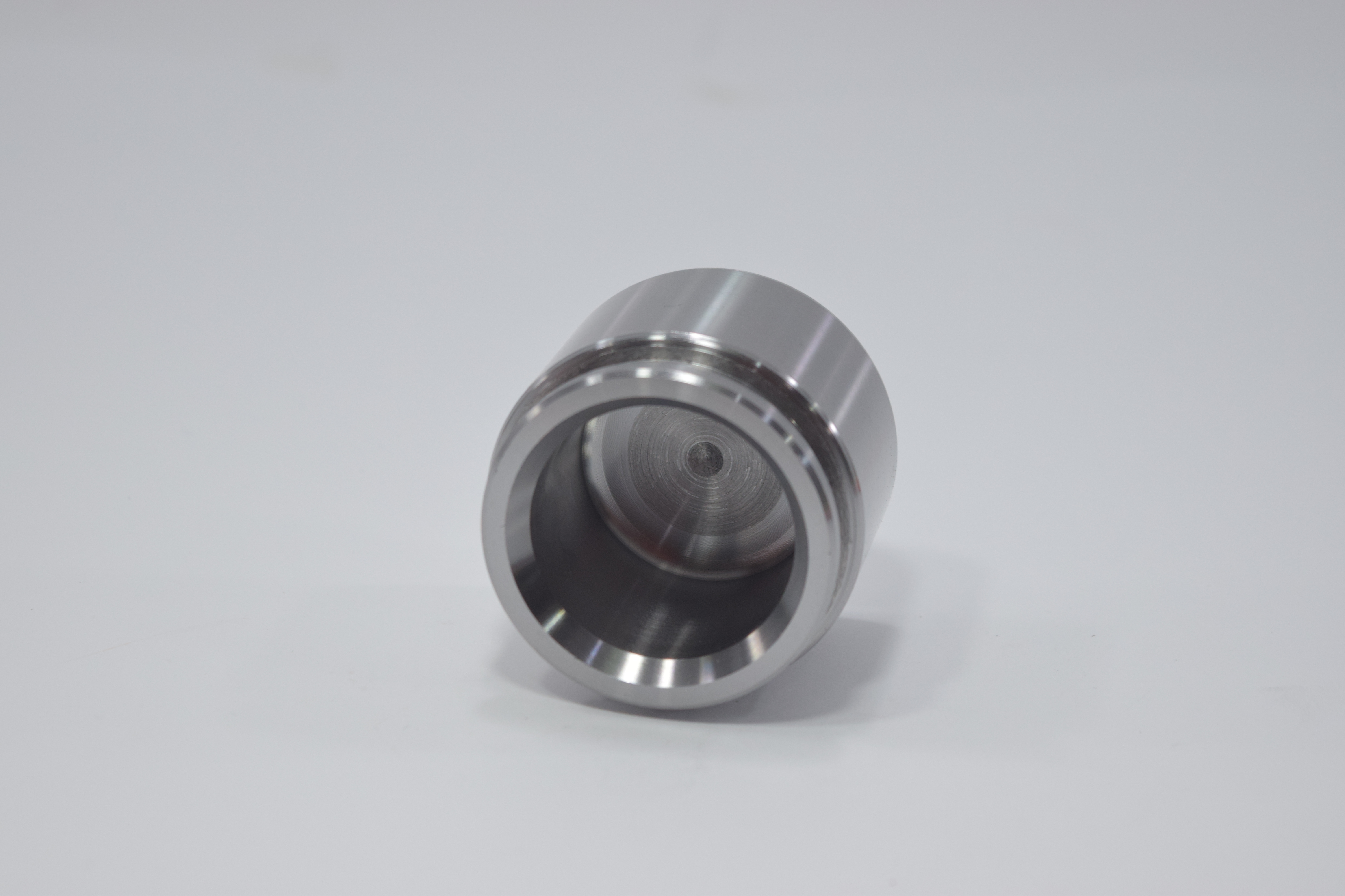 (ประกัน 6 เดือน) ลูกสูบดิสเบรค MITSUBISHI C12 II , E.12 , E.15 มิตซุบิชิ / 3PD-7260 / MB 238726 / ขนาด วงนอก 53.80 / สูง 44.50 / (จำนวน 1 ชิ้น) (CALIPER PISTON)