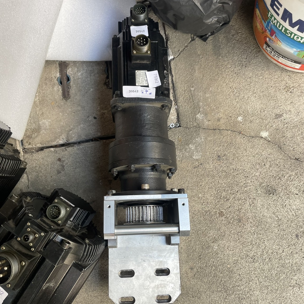SGMGH-13ACA6B SERVO MOTOR "YASKAWA"