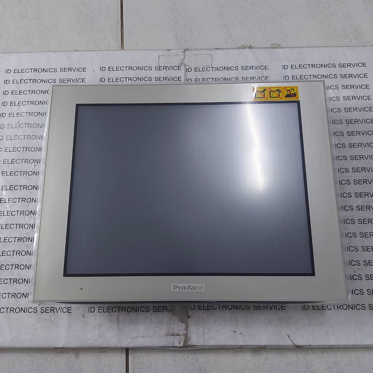 HMI " PROFACE " MODEL : PFXGP4601TMA