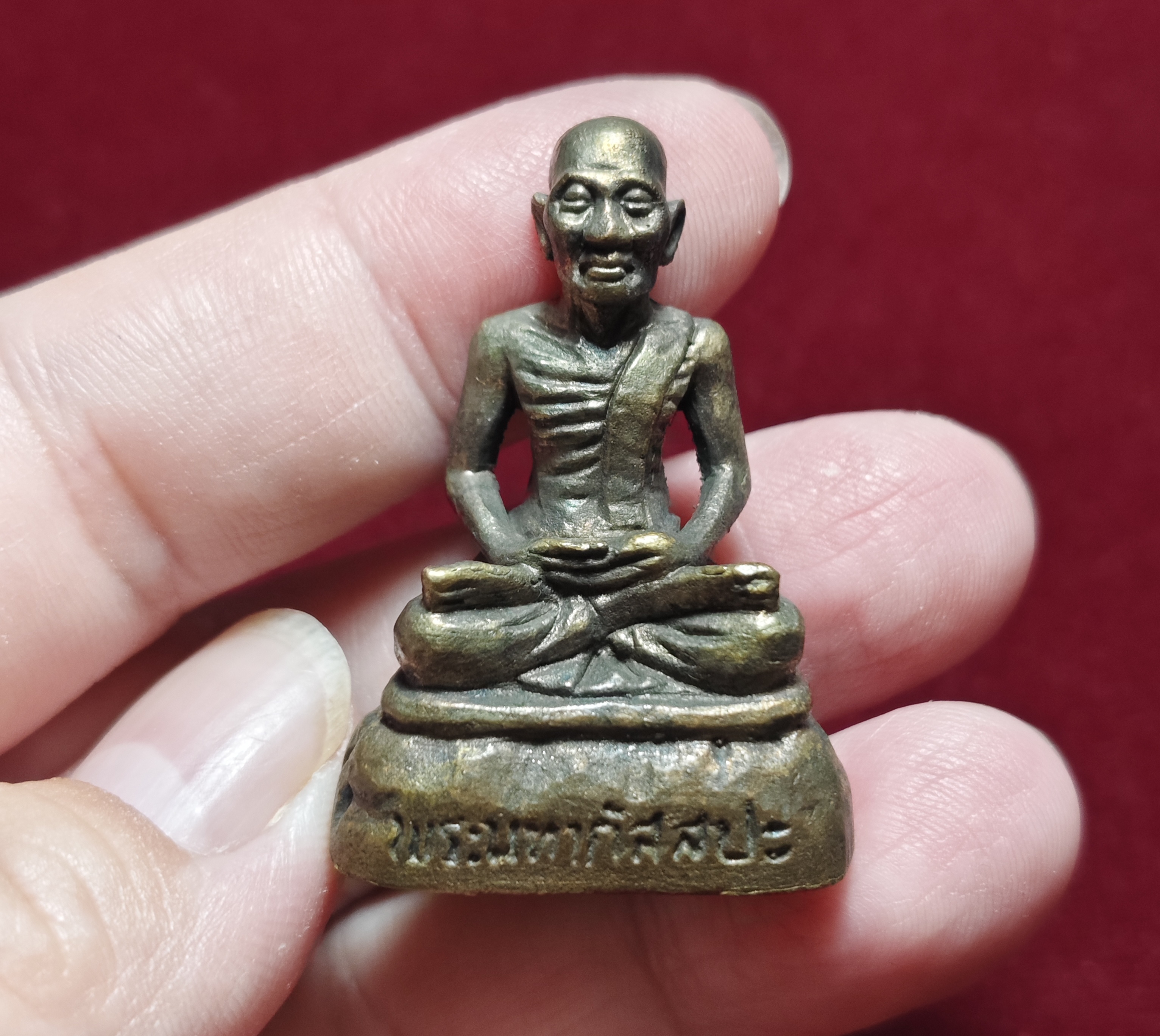 พระมหากัสสปะ ❇เนื้อมหาชนวนธาตุกายสิทธิ์ (นำฤกษ์) เลขมงคล เลข9 (จารใต้ฐาน) สร้างน้อย118องค์ (หลวงปู่สิงห์โต จิตฺตธมฺโม)