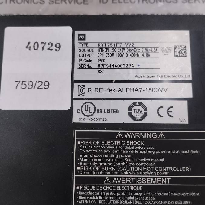 SERVO DRIVE " FUJI " MODEL : RYT751F7-VV2