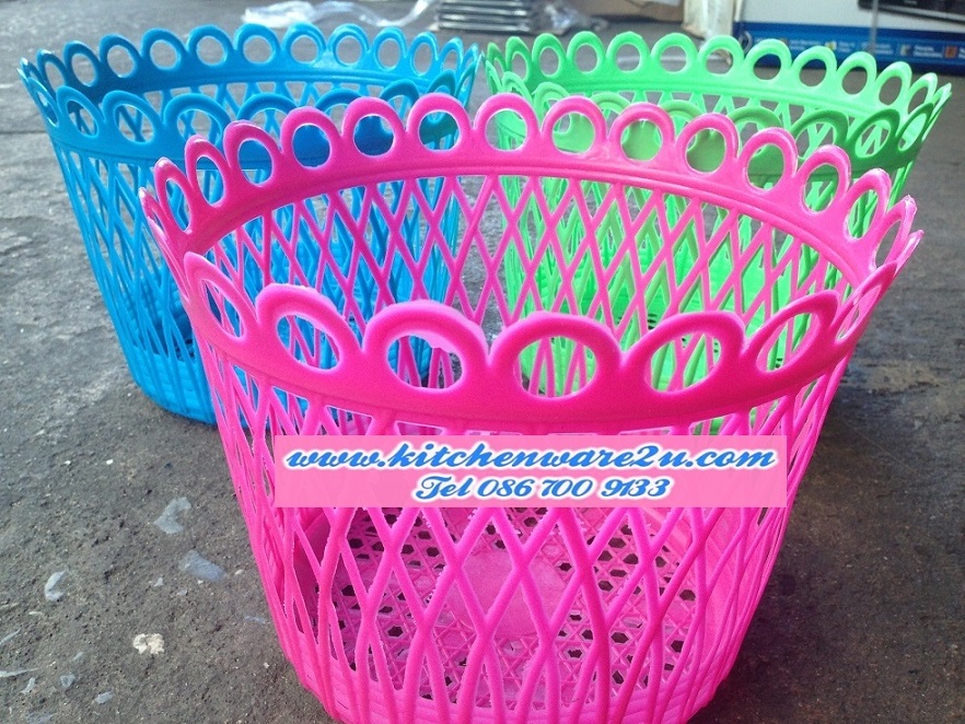 P07814 ตะกร้าใส่ผง ขอบหยัก สีหวาน (24.5*24.5*19 cm) No.7023 ราคาส่งต่อ 12 โหล: 144 ใบ:เฉลี่ย 120 บ/โหล