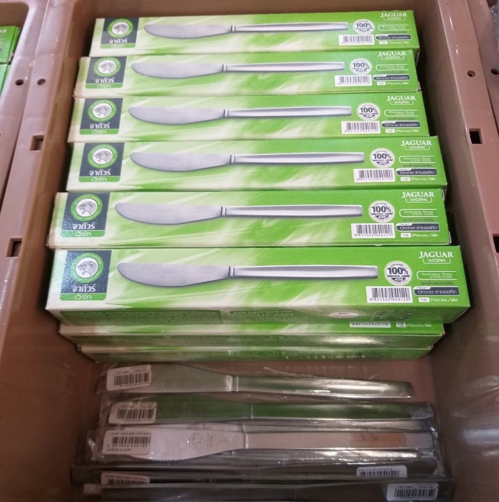 P12669 มีดสเต็กสแตนเลส ลายออคิด คลาสสิค จากัวร์แท้ No.204012 ราคาขายส่งต่อ 3 โหล : 36 อัน: เฉลี่ย 35 บต่ออัน