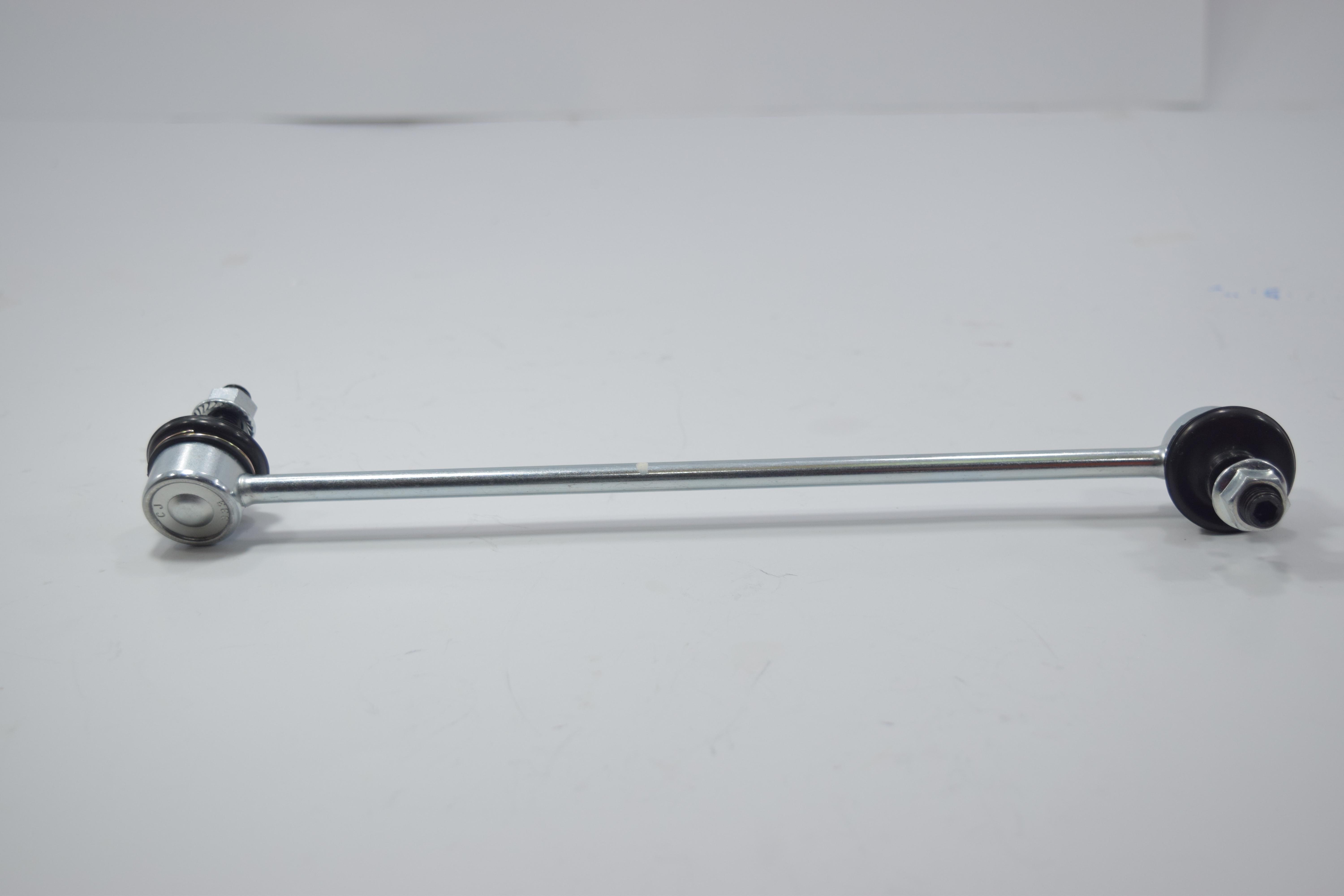 ลูกหมากกันโคลงหน้า CHEVROLET OPTRA ปี 2003-2007 เชฟโรเลต ออปตร้า / ขนาด ยาว A 215 mm. เกลียวเสื้อ B 10 mm. ตัวเลขบอกทิศ C 12' / 3L-OP00 / ยี่ห้อ 333 (1คู่ 2 ตัว) (STABILIZER LINK FRONT) (ซ้าย / ขวา)