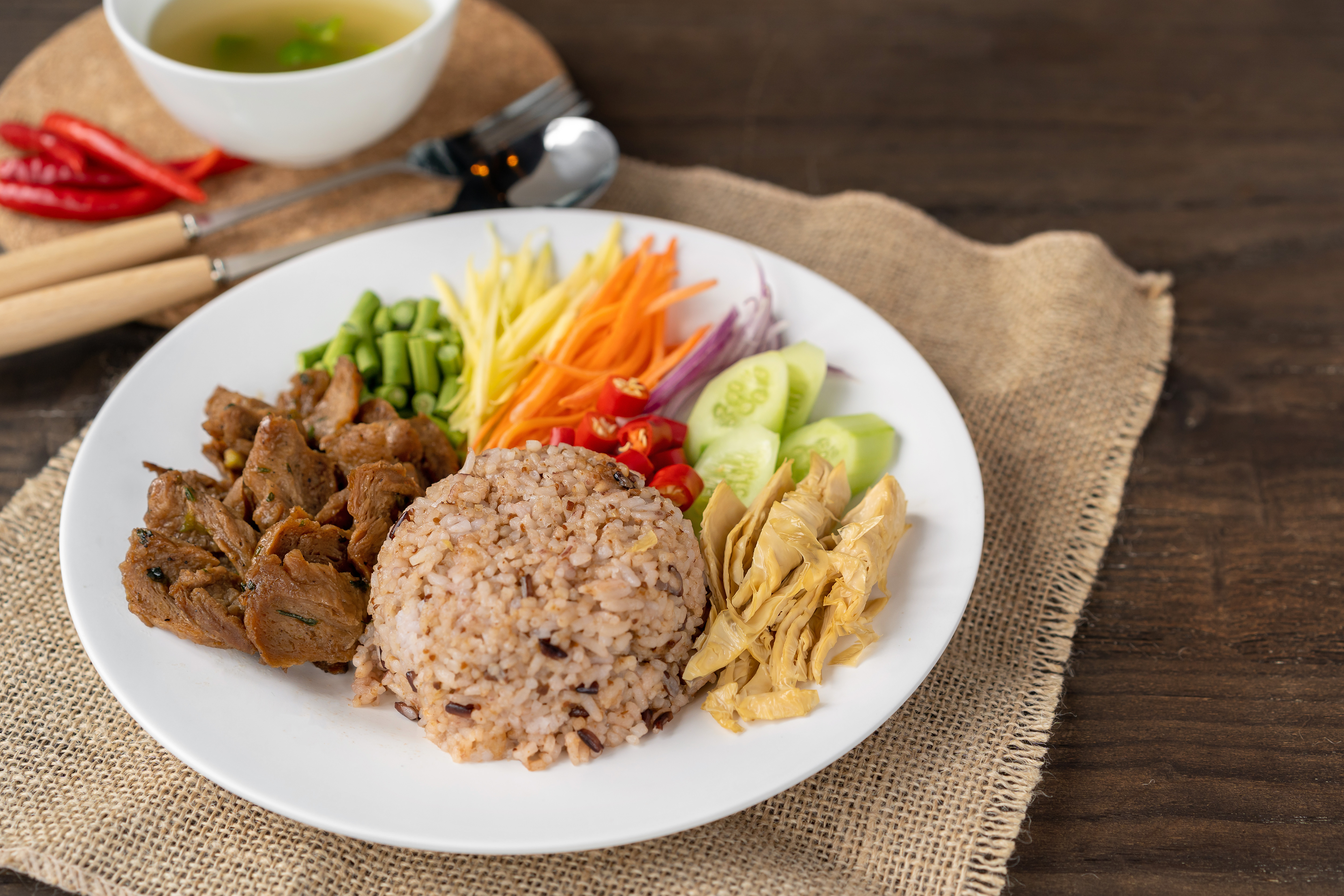 ข้าวคลุกกะปิเจ มังสวิรัติ (Vegan Shrimpless Paste Fried Rice)