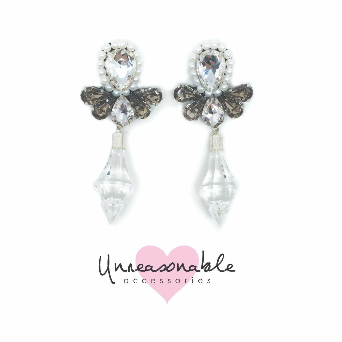 ต่างหู Acrylic ต่างหูคลิป ต่างหูก้านเงินแท้ UA0028-01 Unreasonable Accessories