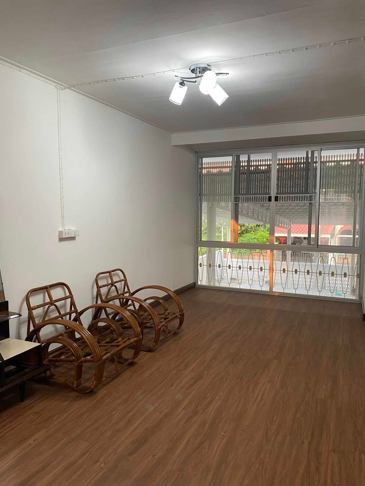 ให้เช่าบ้านเดี่ยว 2 ชั้น ซอยลาดพร้าว29 ใกล้MRT200เมตร (N.1401)