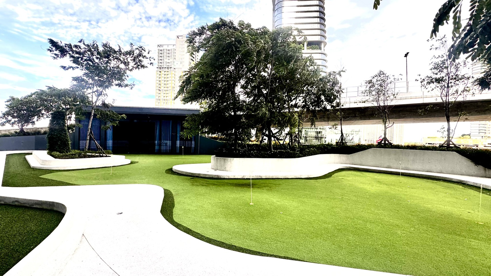 💎 Sapphire Rama 3 – The Riverside Luxury Bangkok Thailand Condominium 💎 “Invest today — live luxuriously, earn steadily.” ✨ Ready to move in!