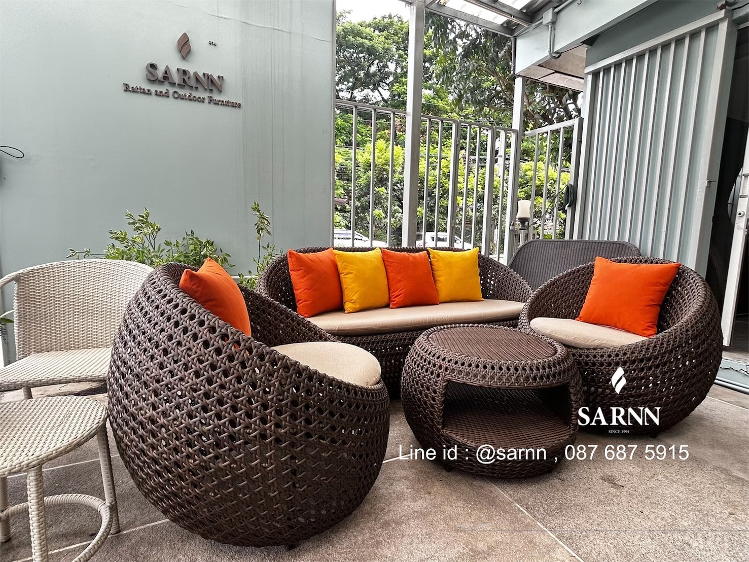 ชุดโซฟาหวายเทียมทรงกลม 5 ที่นั่ง รุ่น "Coco Lounge Set" | Round Rattan Outdoor Sofa Set for 5