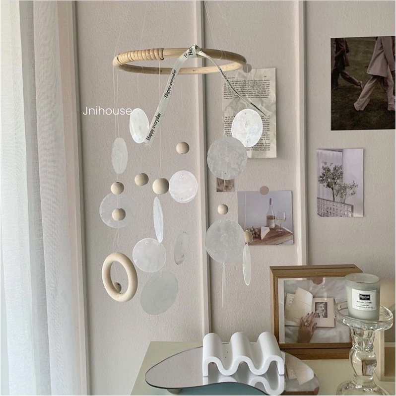 [พร้อมส่ง] Jnihouse : Natural Seashell Wind Chime โมบายเปลือกหอย ร้อยลูกปัดไม้