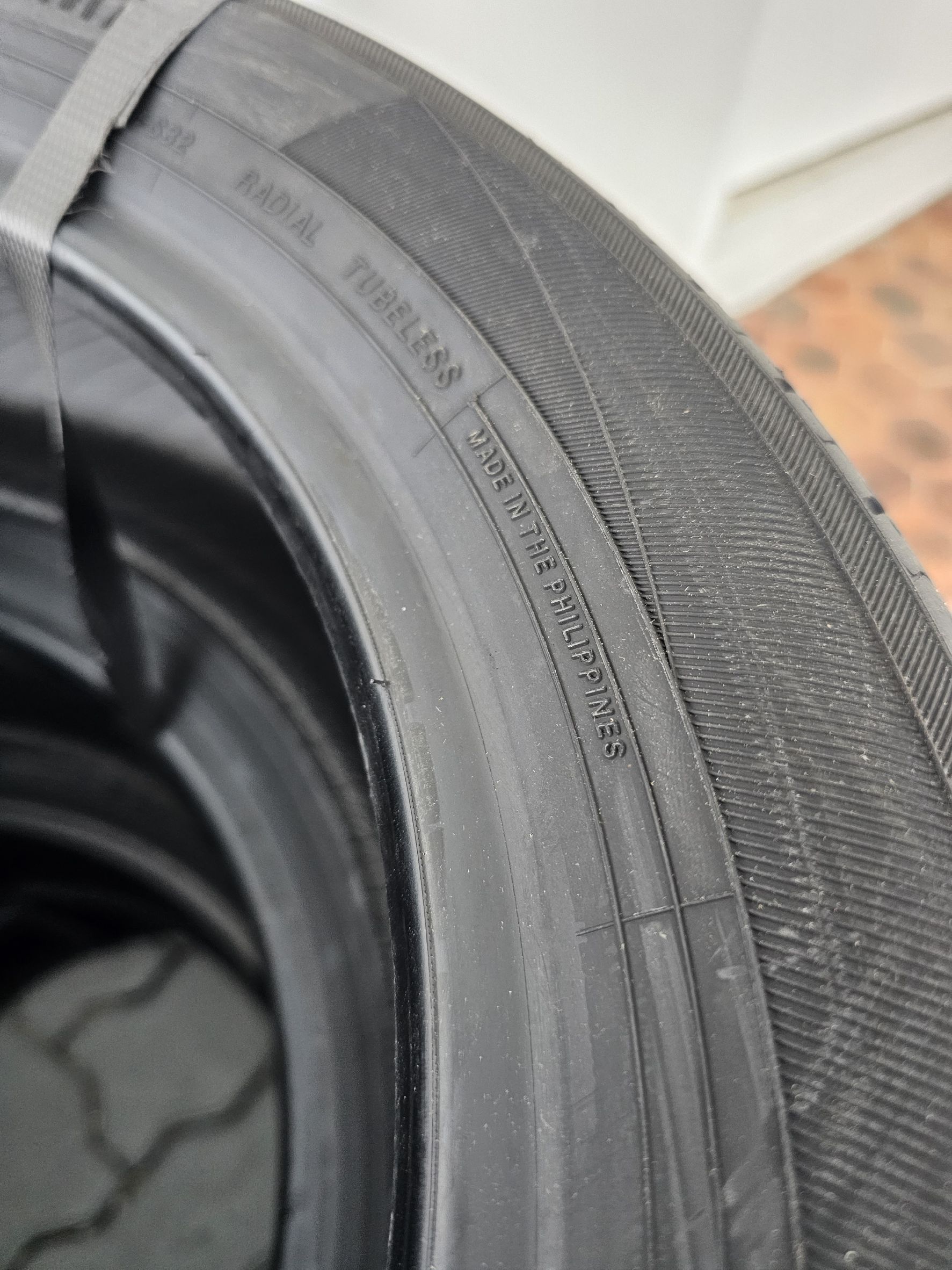 ยางใหม่ Yokohama Blu-Earth ES-32 นำเข้าจากญี่ปุ่น ขนาด 175/55R15 ผลิตกลางปี 23