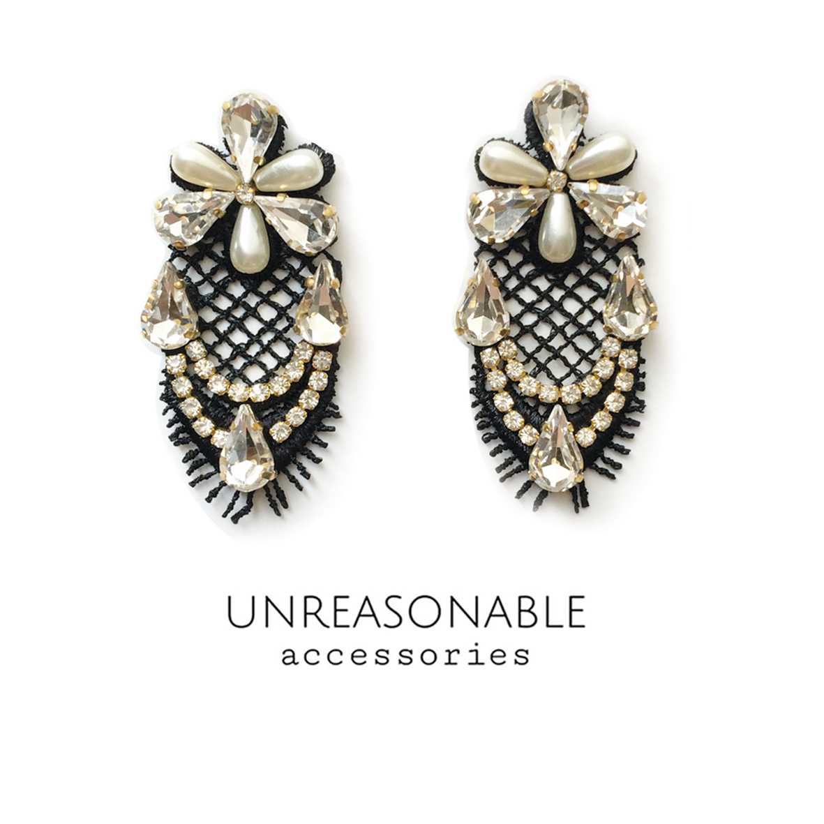 ต่างหูลูกไม้ สีดำ น้ำหนักเบา สวยใส่สบาย UA0029-04 Unreasonable Accessories