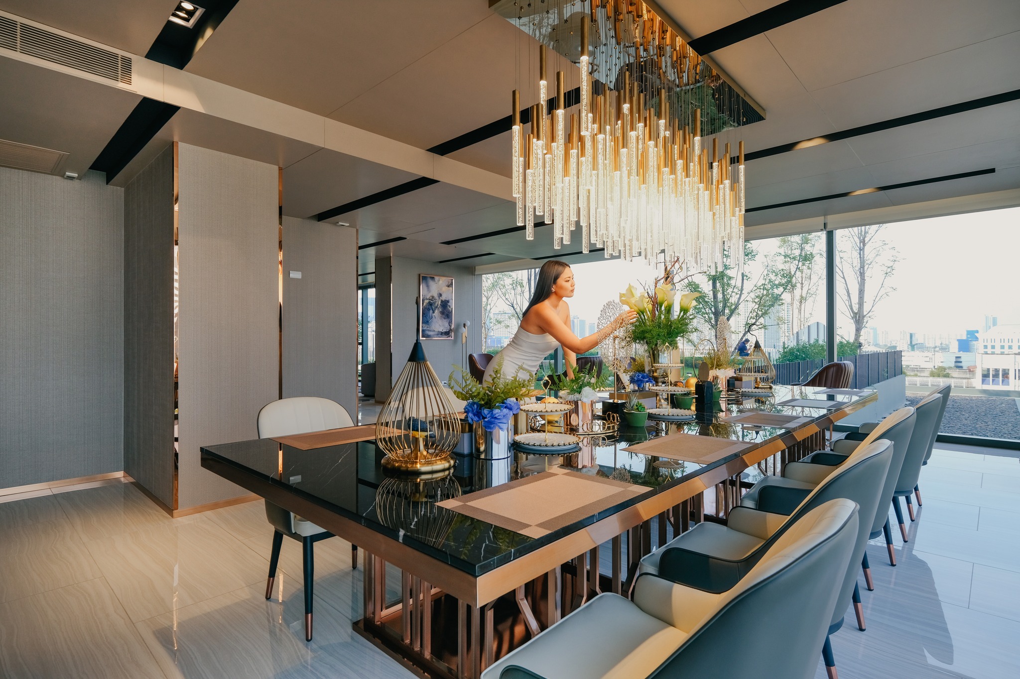 Cloud Thonglor–Phetchaburi Condominium Experience and prove for yourself the true value of location, luxury, and lifestyle — a high-end condominium offering over 4,000 sq.m. of full-facility common areas, the most comprehensive in this district.