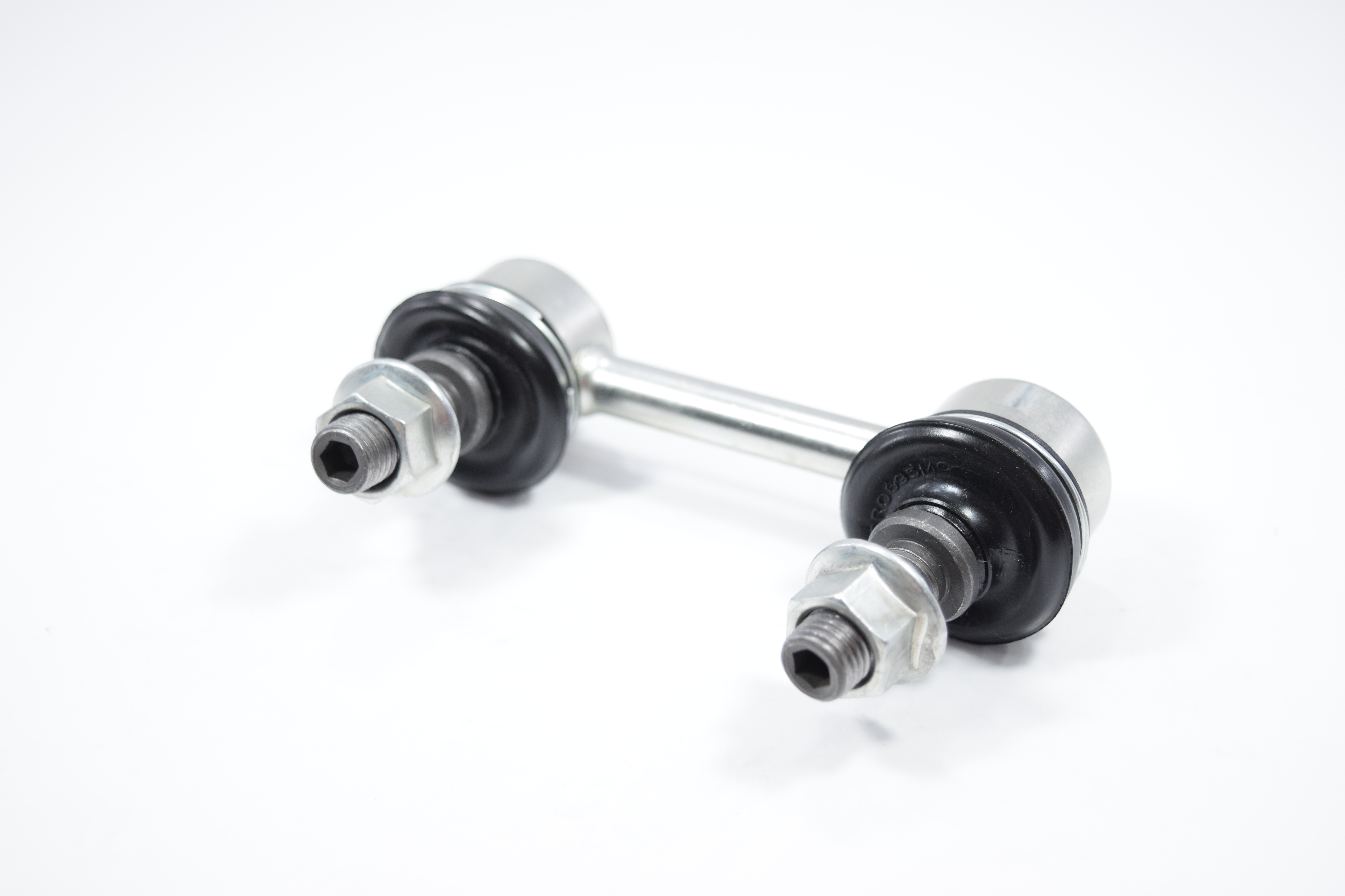 (ประกัน 6 เดือน) ลูกหมากกันโคลงหลัง MITSUBSHI E-CAR ปี 1992-1996 / ท้ายเบนซ์ ปี 1996-2002 / E-CAR มาเลเซีย มิตซูบิชิ อีคาร์ / ขนาด ยาว A 78 mm. / เกลียวเสื้อ B 10 mm. / ตัวเลขบอกทิศ C 24 / 3L-7705 / ยี่ห้อ 333 (1คู่ 2 ตัว) (STABILIZER LINK REAR) (ซ้าย / ข