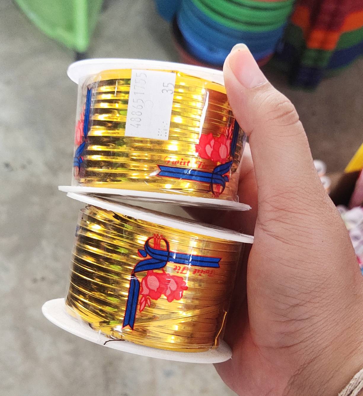 ลวดสี ลวดสีมัดปากถุง 1 ม้วน 100 หลา ( มีเเต่สีทอง )