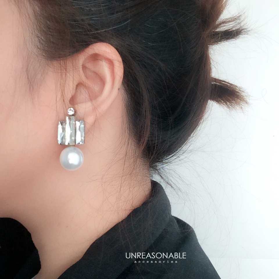 ต่างหูมุก Crystal ต่างหูคลิป ต่างหูก้านเงินแท้ น้ำหนักเบา สวยใส่สบาย UA0388-01 Unreasonable Accessories