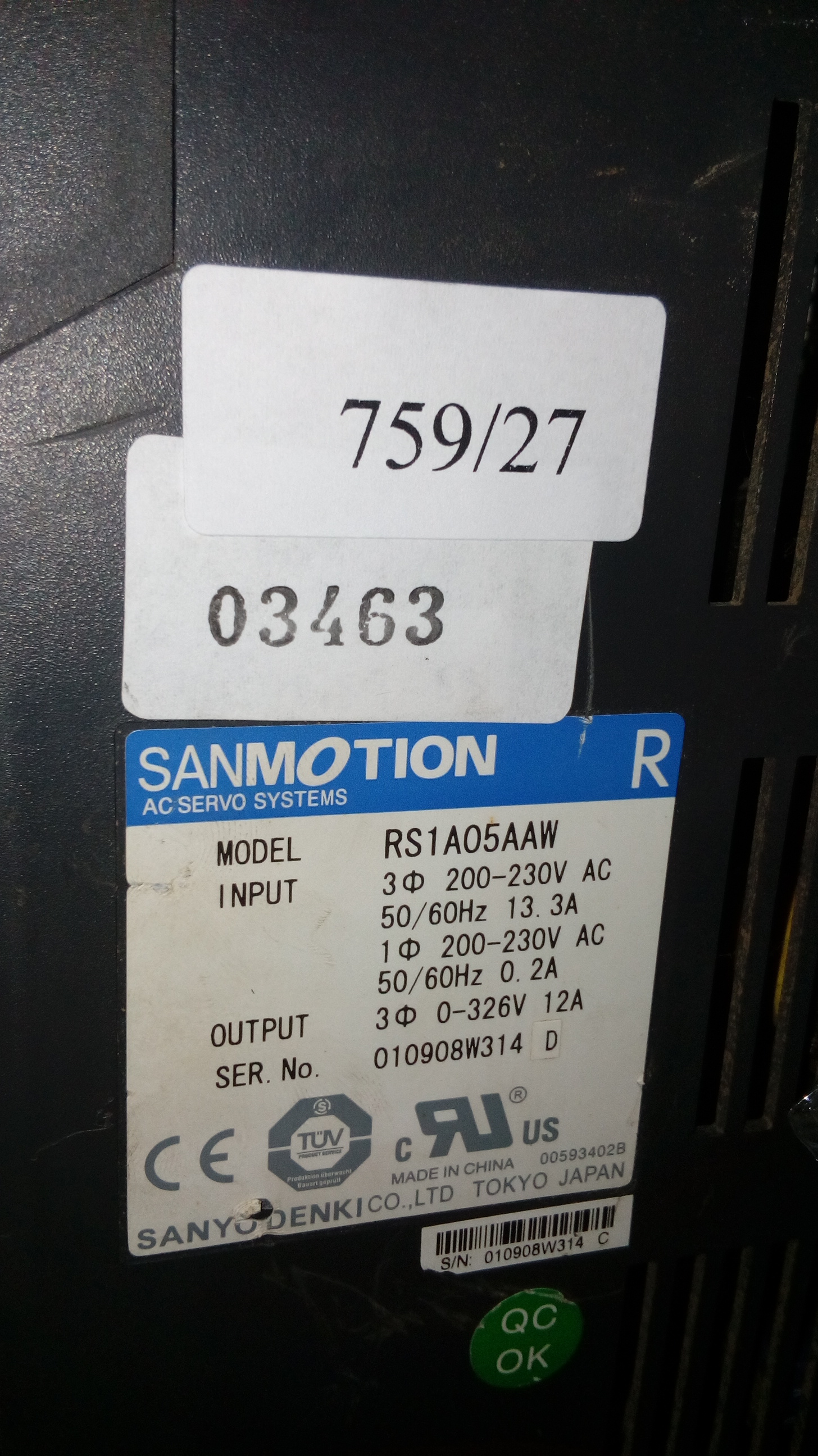 SERVO DRIVE " SANYO DENKI " MODEL : RS1A05AAW