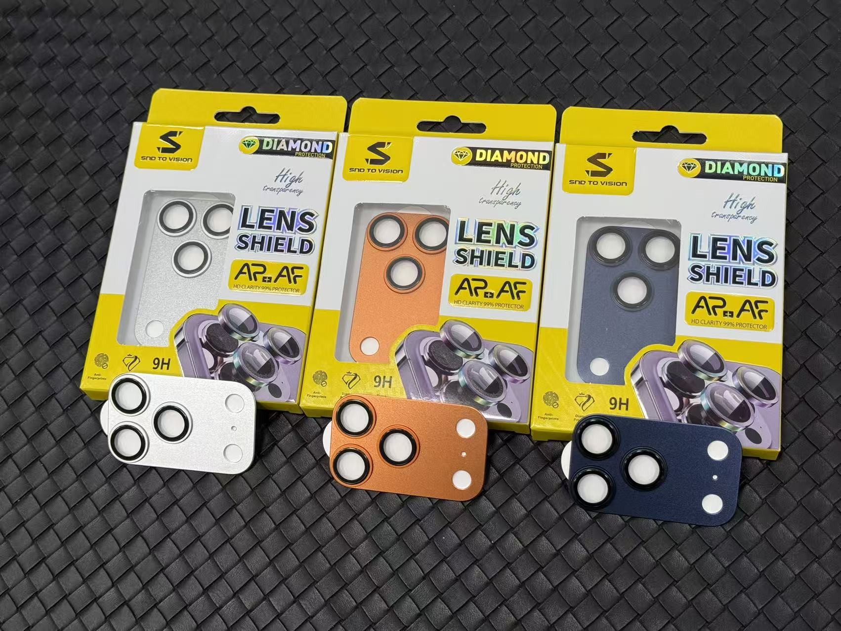 ARMON LENS I-PHONE 17 PRO ( SILVERY ) **สินค้าเข้า 3/12/68**