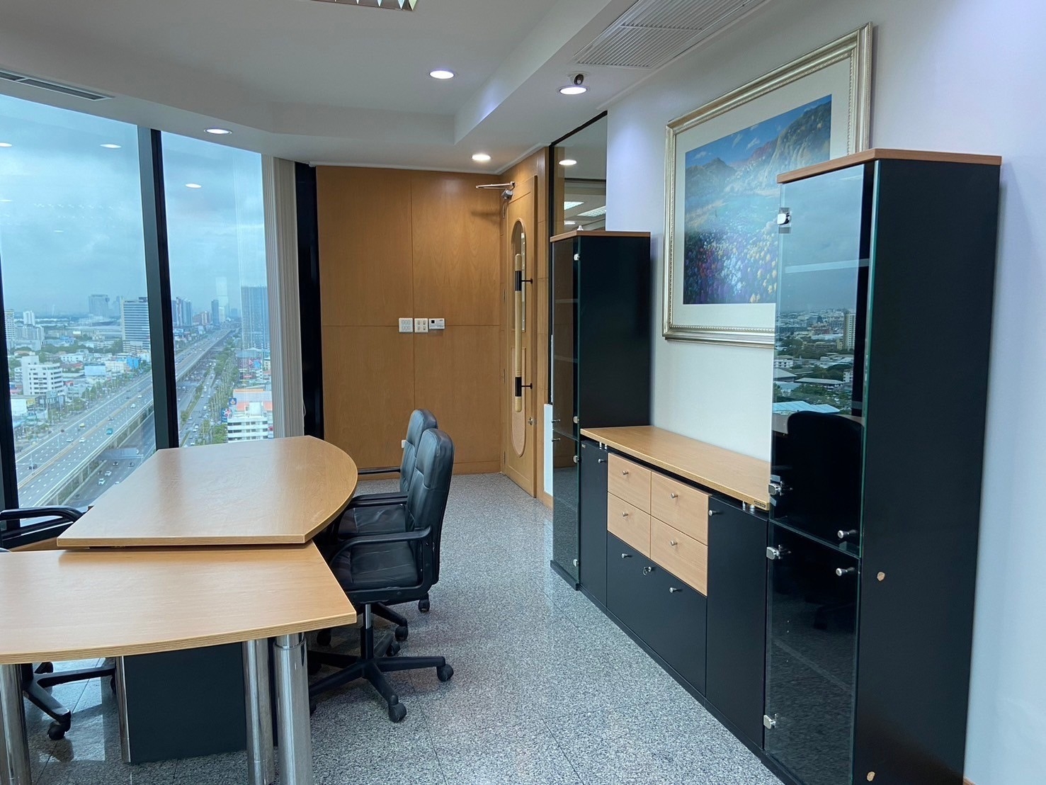 อาคารสำนักงานให้เช่า ถนนบางนา-ตราด กม.3 ใกล้ Central Bangna (Office for Rent Bangna-Trad Km.3)