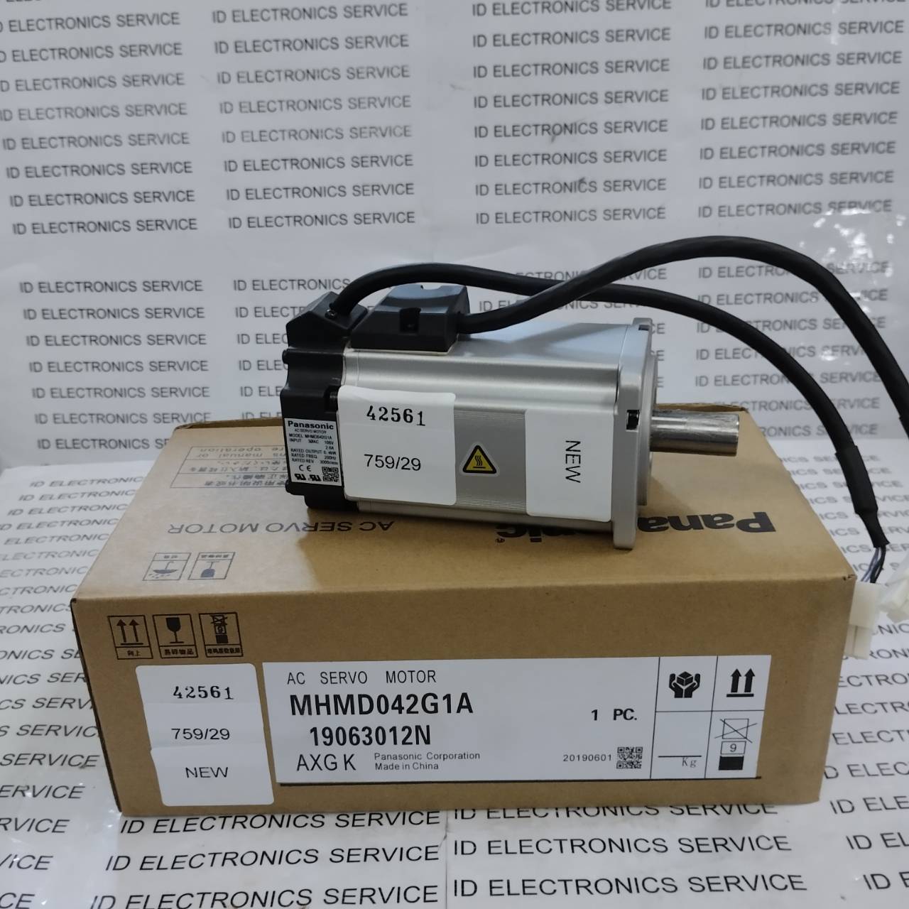 SERVO MOTOR " PANASONIC " MODEL : MHMD042G1A