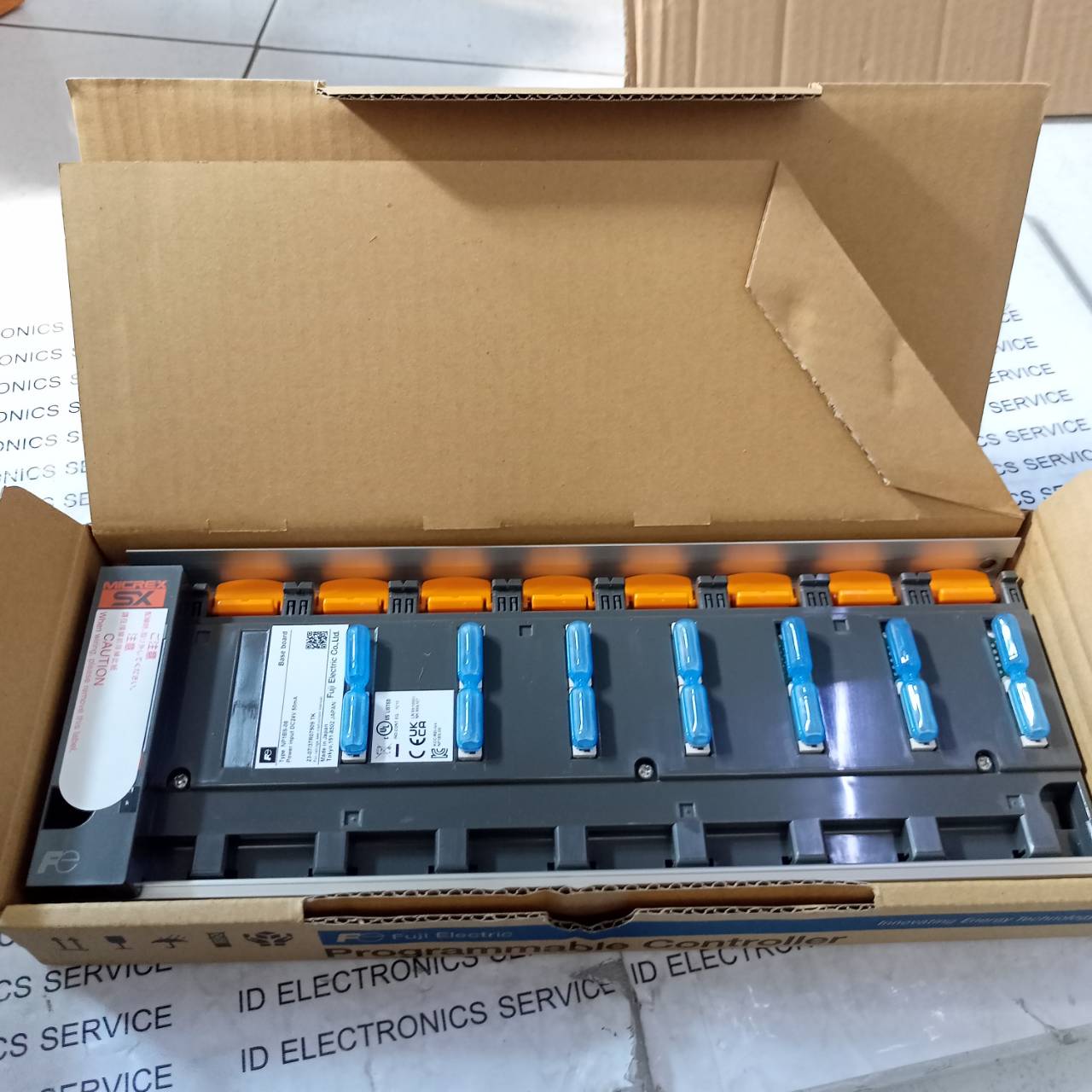PLC " FUJI " MODEL : NP1BS-08