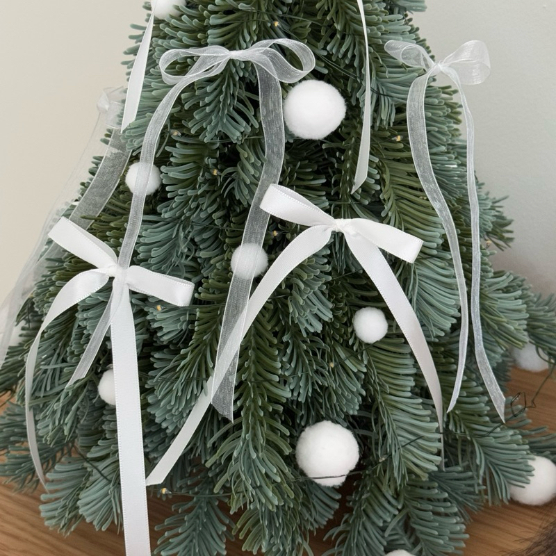 [พร้อมส่ง] Jnihouse : บอลกำมะหยี่ โบว์ ประดับคริสต์มาส (Christmas Tree Decoration)