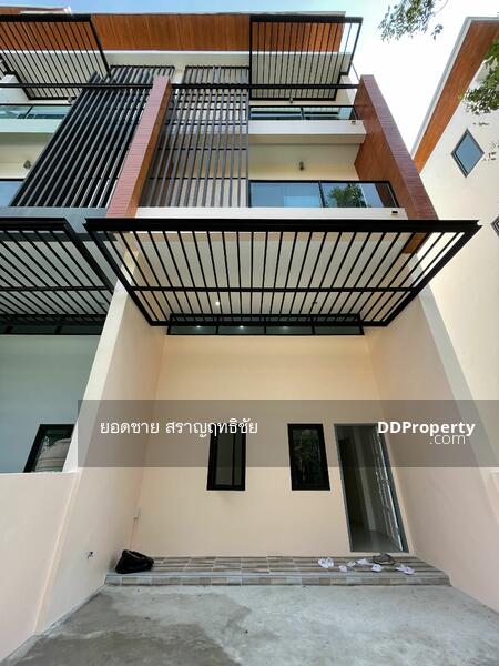 ขายทาวน์โฮม 16. 7 ตร. ว. สุพีเรีย พระราม2 3. 49 ล้านบาท