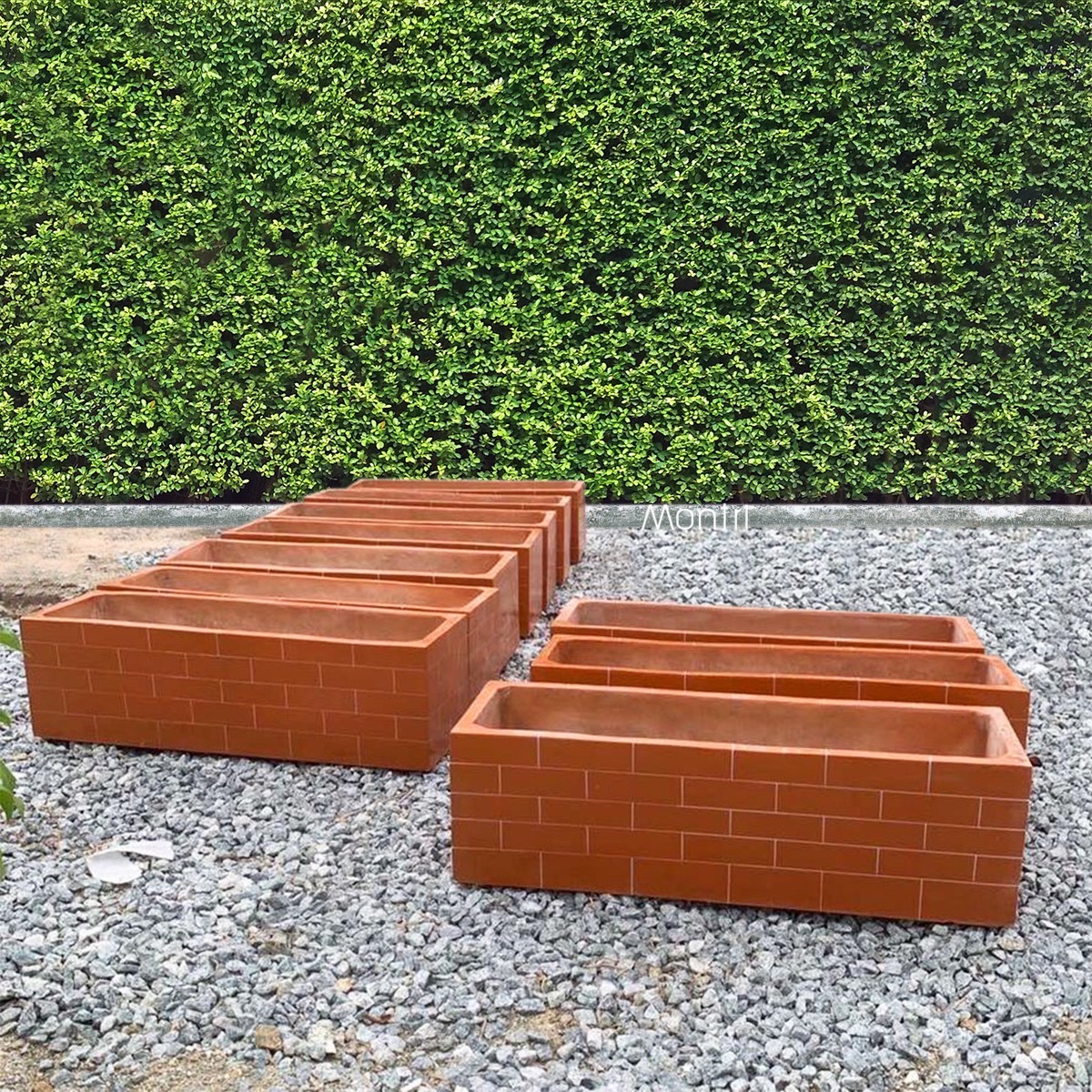 กระถางลวดลายอิฐ ดีไซน์เรียบหรู แข็งแรง ทนทาน วัสดุปูนเสริมเหล็ก คุณภาพสูง ใบหนาแข็งแกร่ง คงทน ทนแดดทนฝน