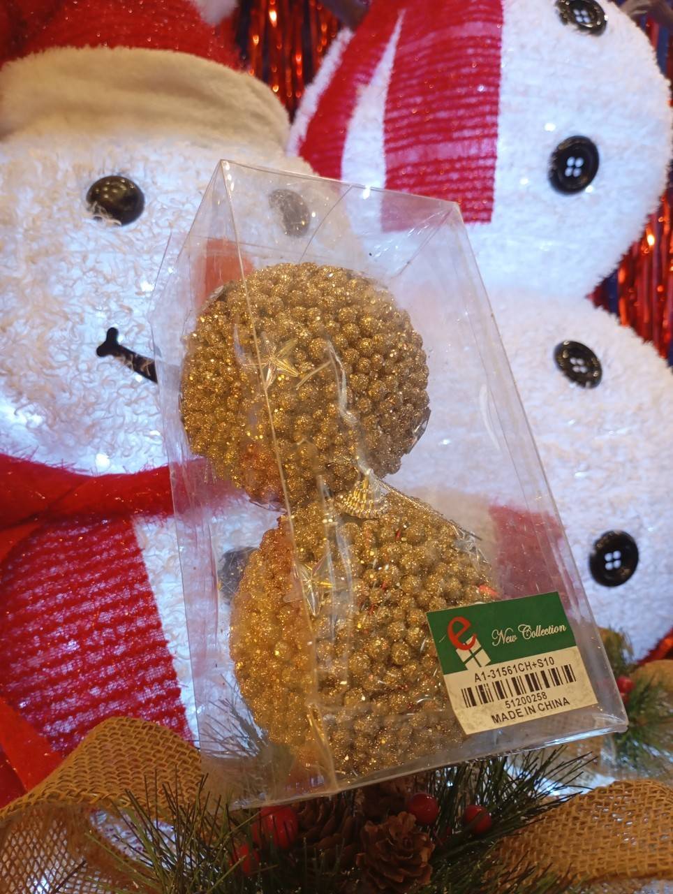 ลูกบอลคริสต์มาสลวดลาย ธีมสีทอง