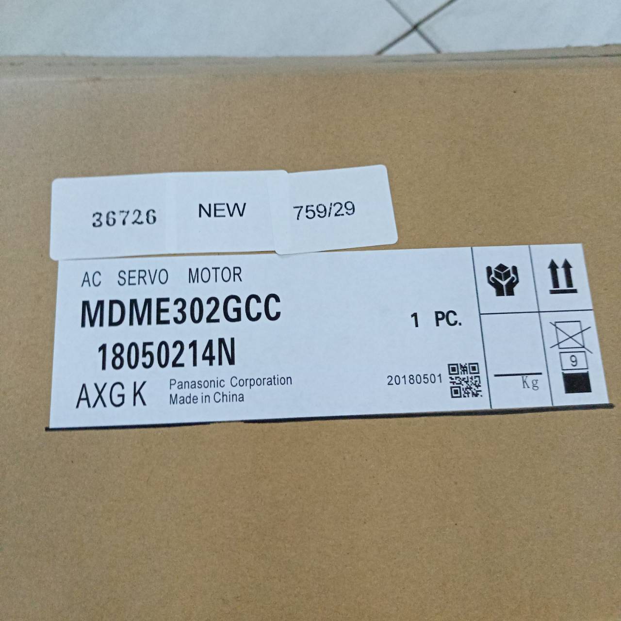 SERVO MOTOR " PANASONIC " MODEL : MDME302GCC