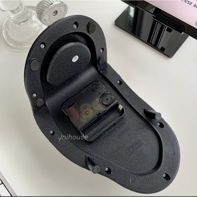 [พร้อมส่ง] Jnihouse : นาฬิกาละลาย Melting Clock (มี 4 สีให้เลือก)