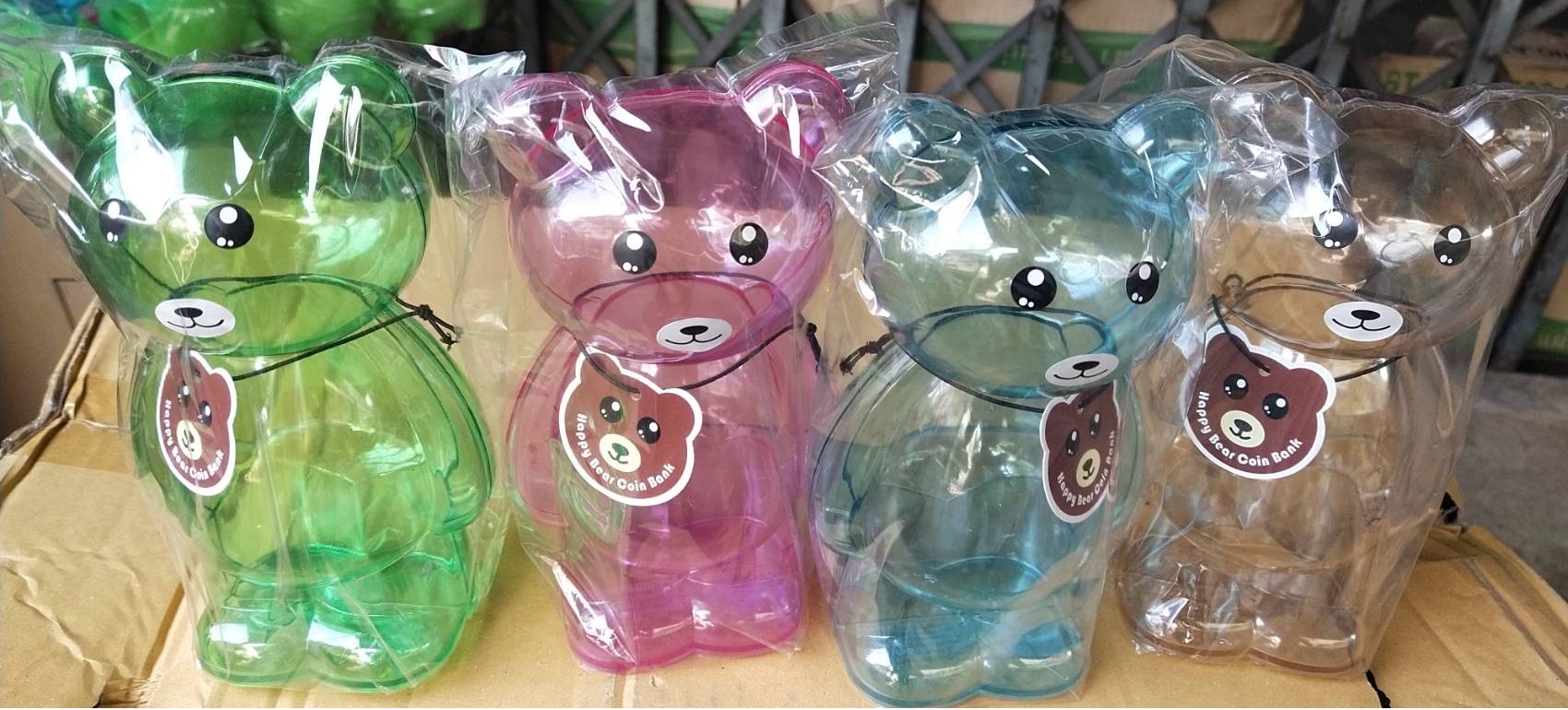 P11833 ออมสินหมีบราวน์ สีหวาน น่ารักมาก (7.8*10*18 cm) ขายดีมาก No.A906 ขายดีมาก ราคาขายส่งต่อ 1 โหล: 12 อัน