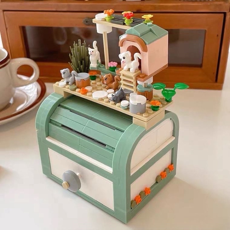 [พร้อมส่ง] Jnihouse : Brick treasure chest (Cat Box) ตัวต่อกล่องใส่ของ