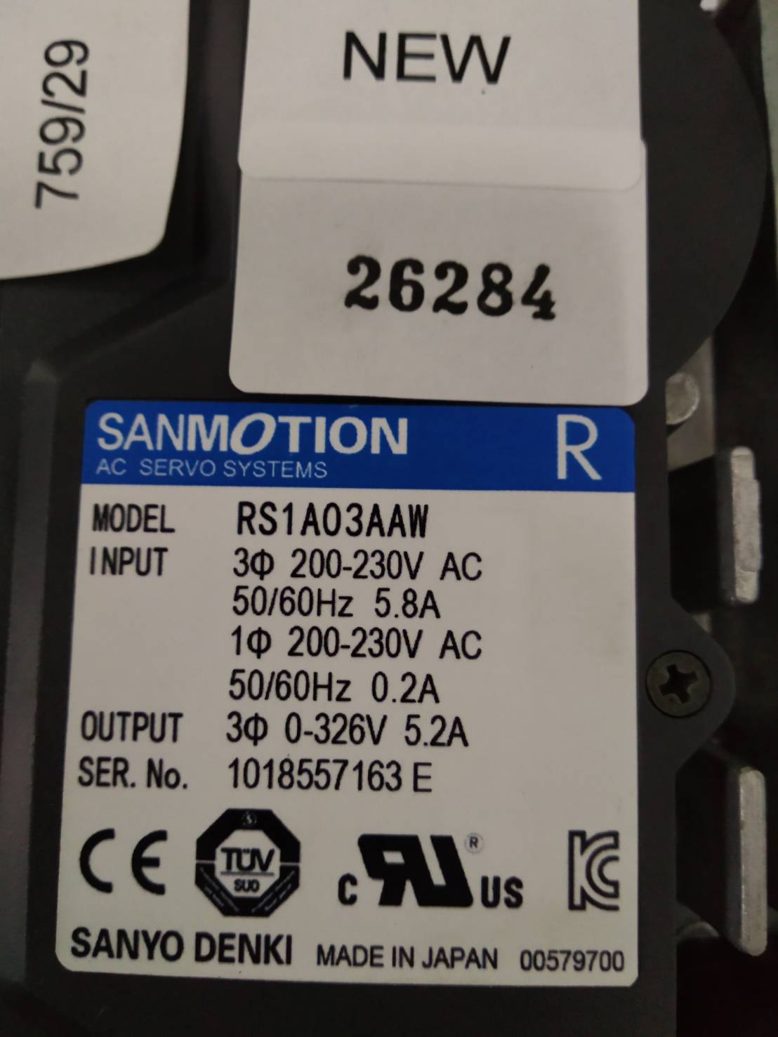 SERVO DRIVE " SANYO DENKI " MODEL : RS1A03AAWA