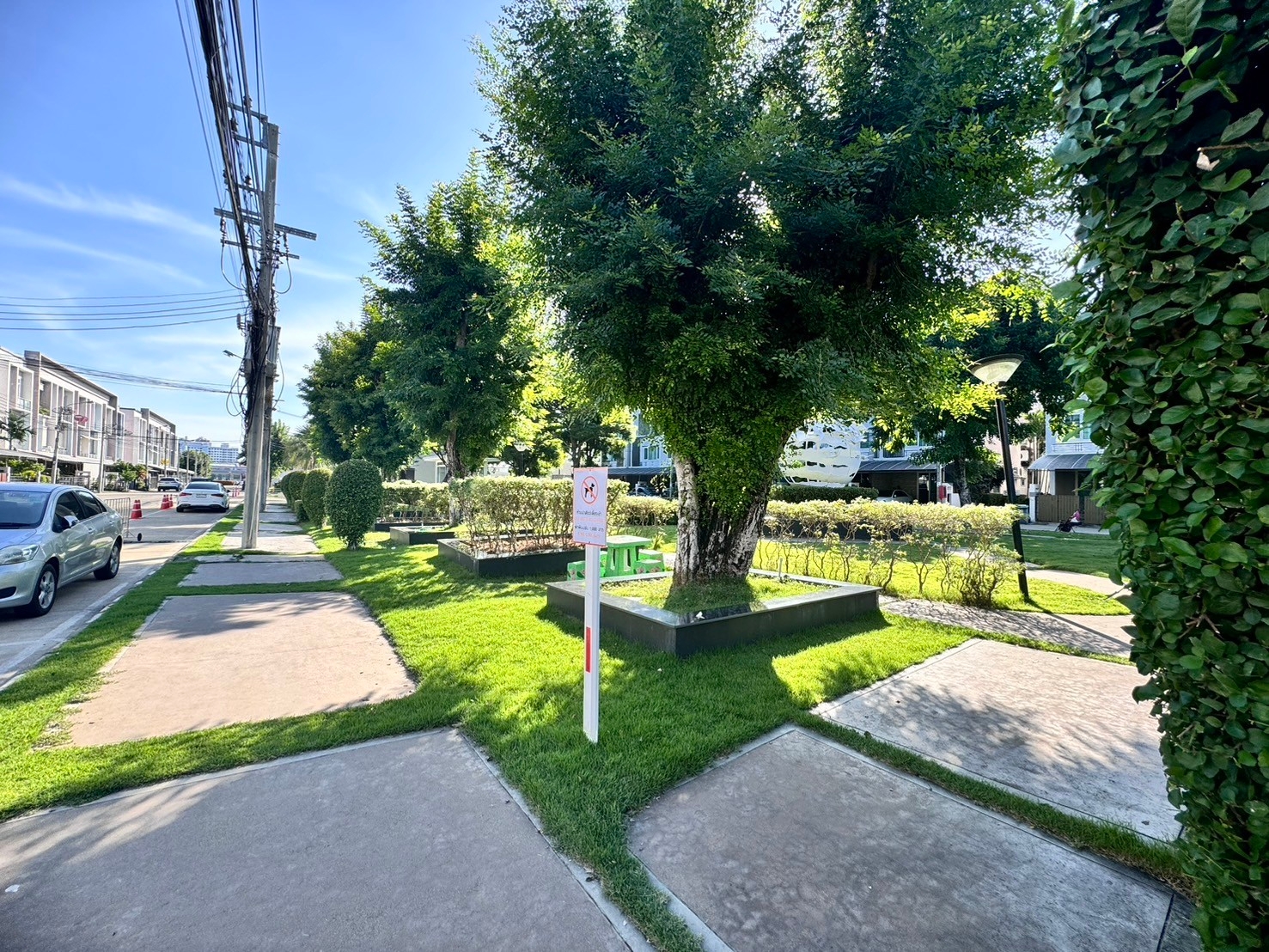 ให้เช่าทาวน์เฮ้าส์ หมู่บ้านดิเอ็กซ์คลูซีฟ พัฒนาการ44 ใกล้ BTS หัวหมาก พร้อมเข้าอยู่ 15 ธันวาคม 68 (N.1485)