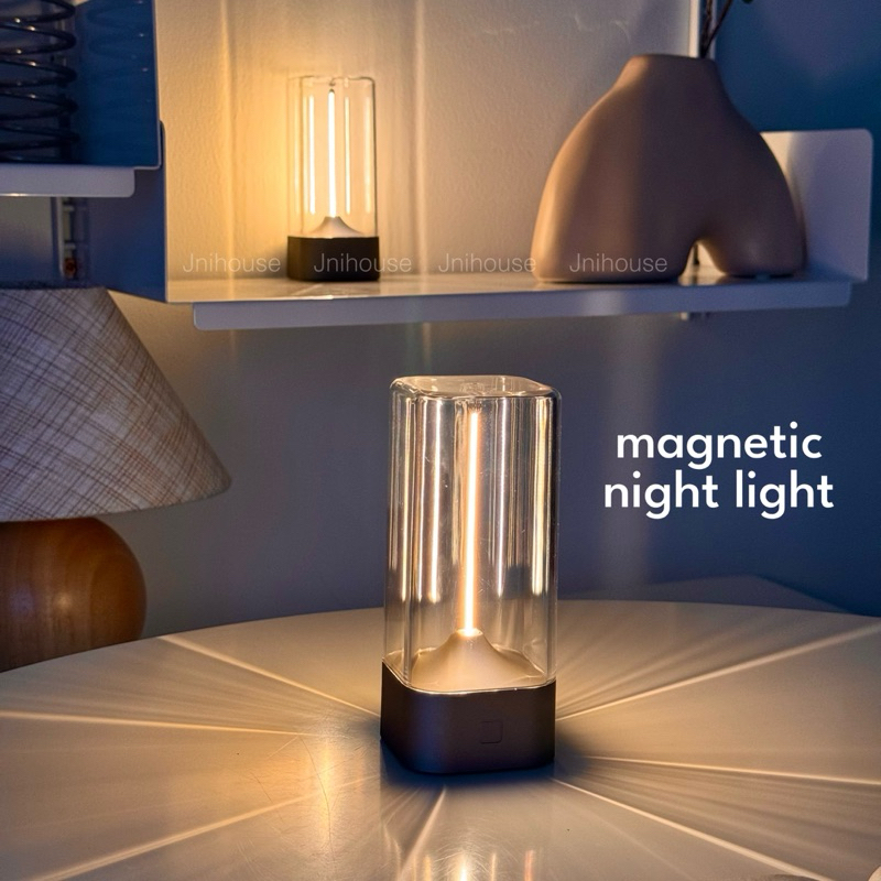 [พร้อมส่ง] Jnihouse : โคมไฟแม่เหล็ก (Magnetic night light)