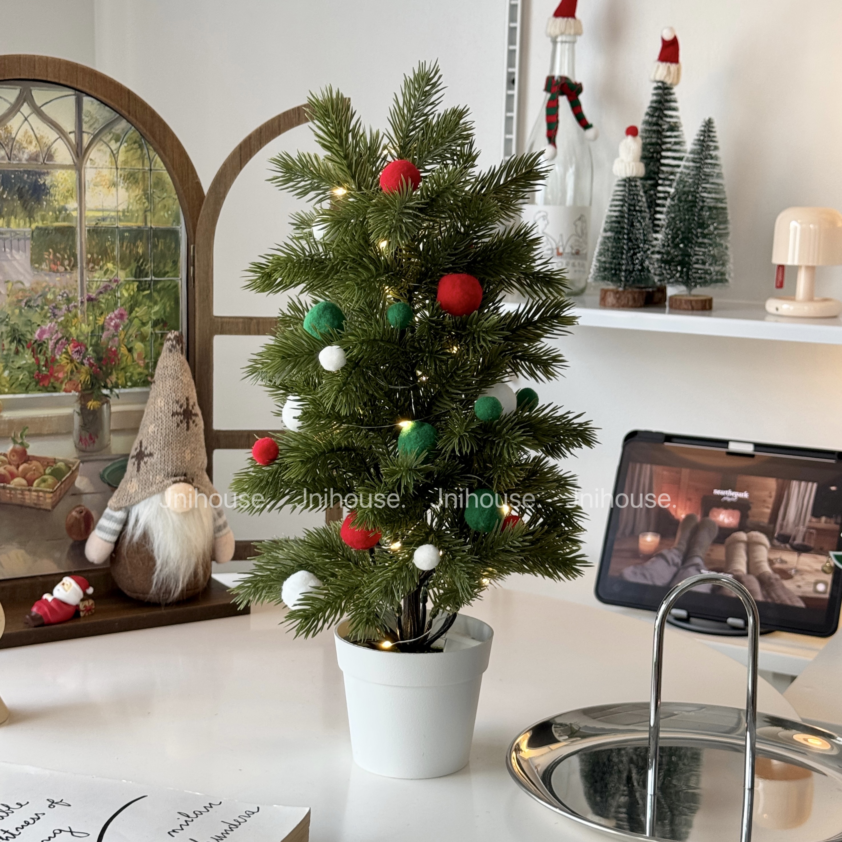 [พร้อมส่ง] Jnihouse : Little Christmas Tree (ต้นคริสต์มาส+ไฟประดับ)