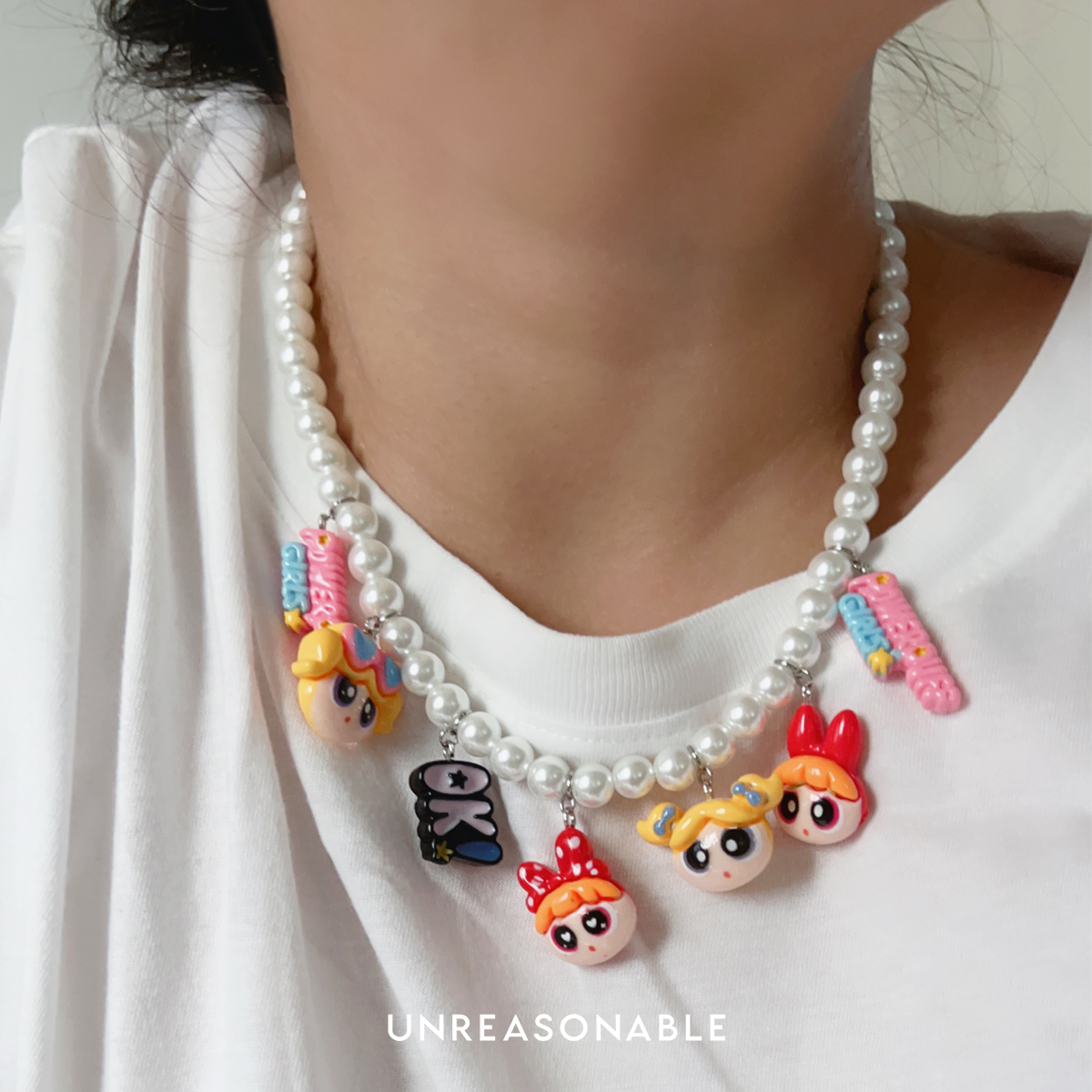 สร้อยคอมุกแก้ว 8.0 mm. มาพร้อมจี้ น่ารัก ความยาว 16 นิ้ว (OK) UA0959-01 Unreasonable Accessories