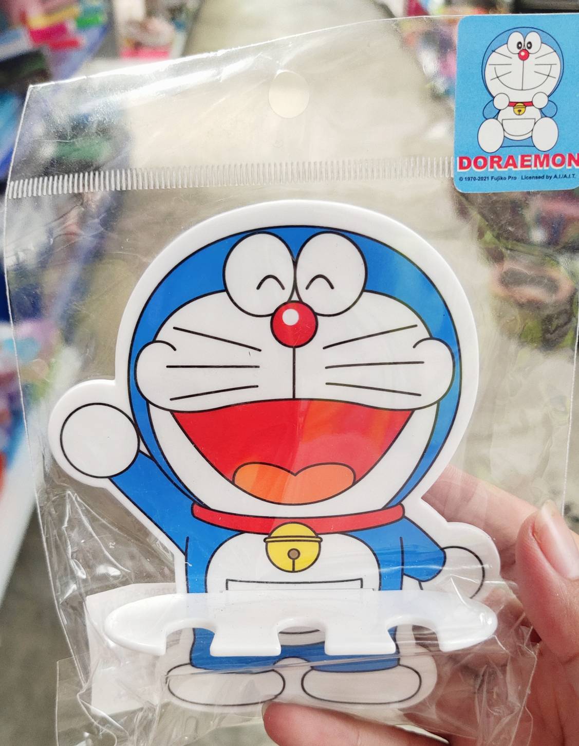 ที่เเขวนแปรงสีฟัน เเขวนแปรงสีฟัน มีกาวสองหน้าเเถมให้ ขนาด 11*12 ซม. มีให้เลือกหลายลาย