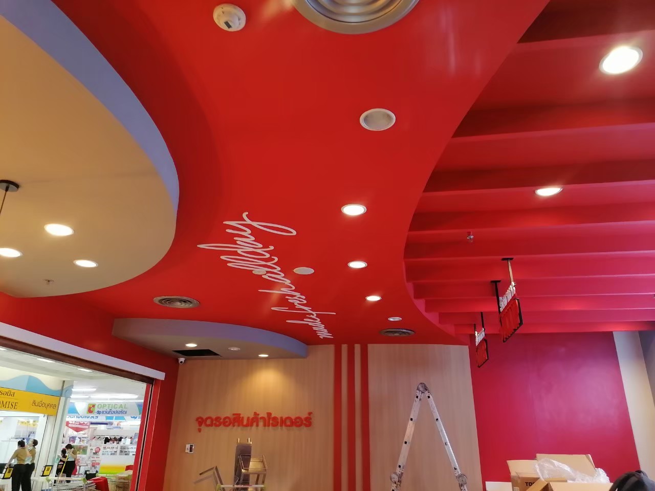 งานตกแต่งป้ายและสติ๊กเกอร์ร้านไก่ KFC