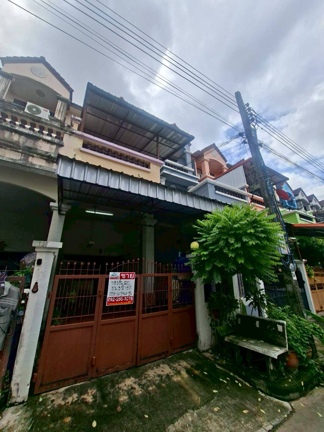 ขายด่วนทาวน์โฮม 3 ชั้น หมู่บ้านสวนหลวงโฮมเพลส เฉลิมพระเกียรติ ร.9 ซอย 30 (N.1854)