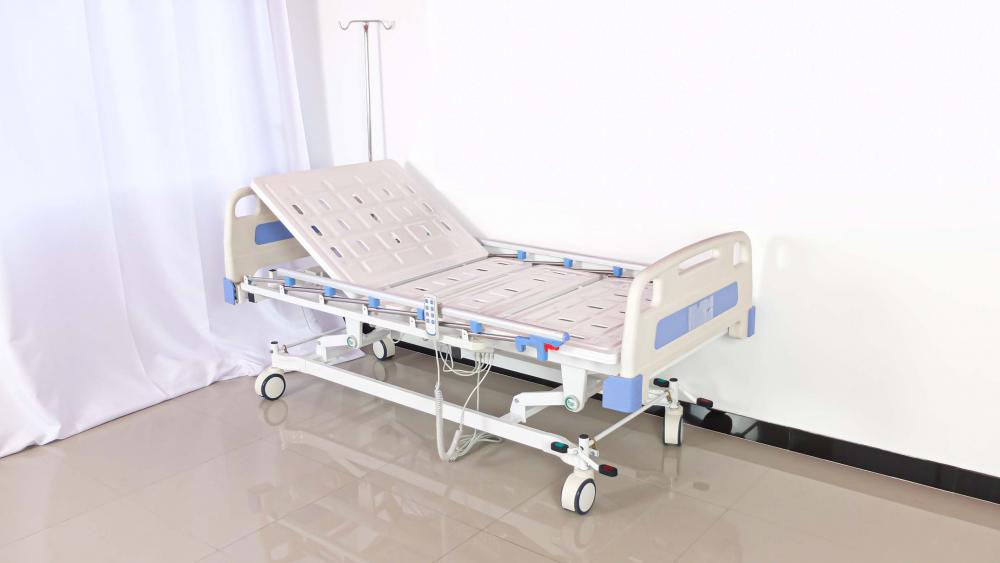เตียงผู้ป่วยไฟฟ้า 3 ไกร์ ราวสไลด์ PISIT รุ่น SLD-A31-111 หัว-ท้าย ABS