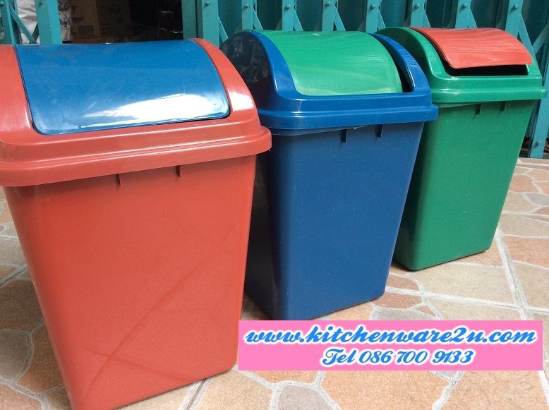 P09298 ถังขยะเหลี่ยม ฝาสวิง รุ่นประหยัด (ราคาส่งต่อ 1 โหล:12 ใบ)