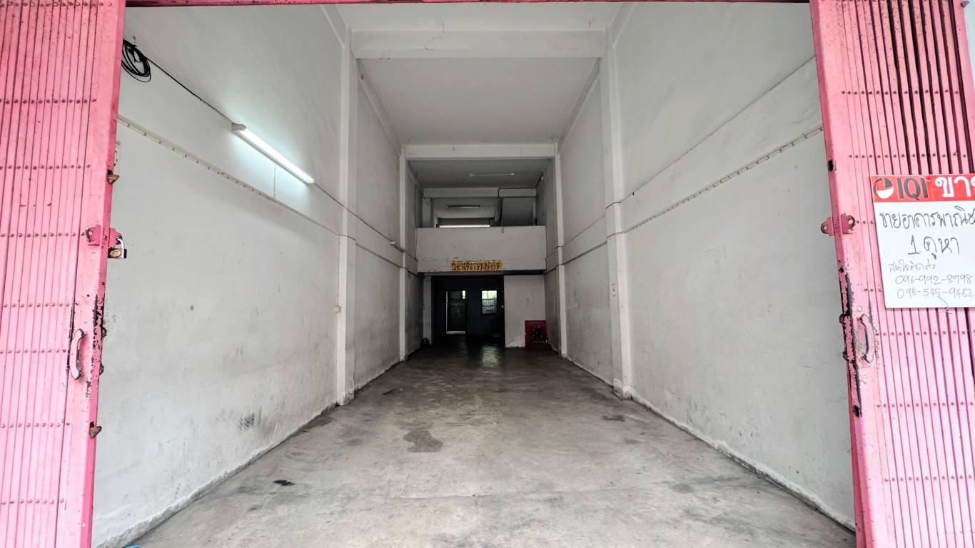 ขายอาคารพาณิชย์ (ตึกแถว ) 3.5 ชั้น ซอยเอกชัย 34 (ซอยกำนันแม้น) เนื้อที่ 22.2 ตร.ว. ทำเป็นโฮมออฟฟิศได้